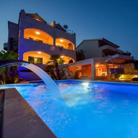 Andjelka-3 By Interhome شقة *